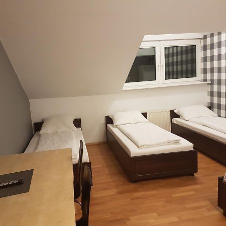 Duszka Hostel Varsó Kültér fotó