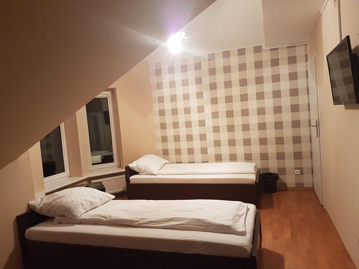 Duszka Hostel Varsó Kültér fotó