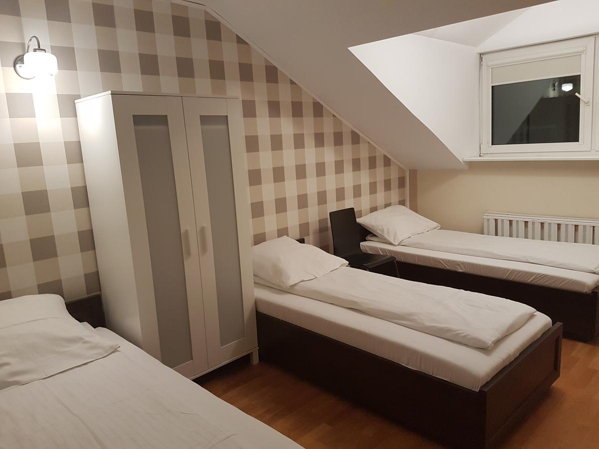 Duszka Hostel Varsó Kültér fotó