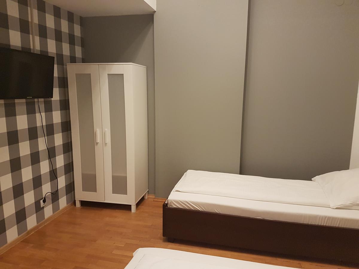 Duszka Hostel Varsó Kültér fotó